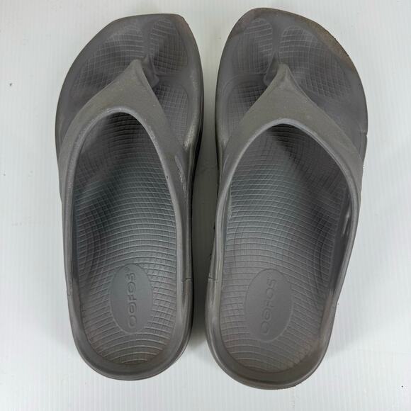 OOFOS Original Sport Recovery Sandal Size 9 Charcoal Grey Flip Flops Athleisure - Picture 6 of 11